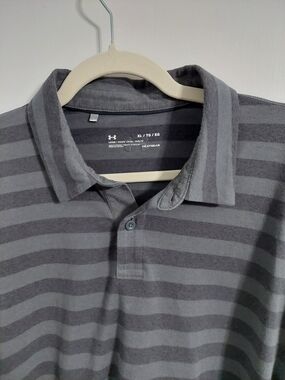 Under Armour Men's Gray Striped Polo - Dual Tone